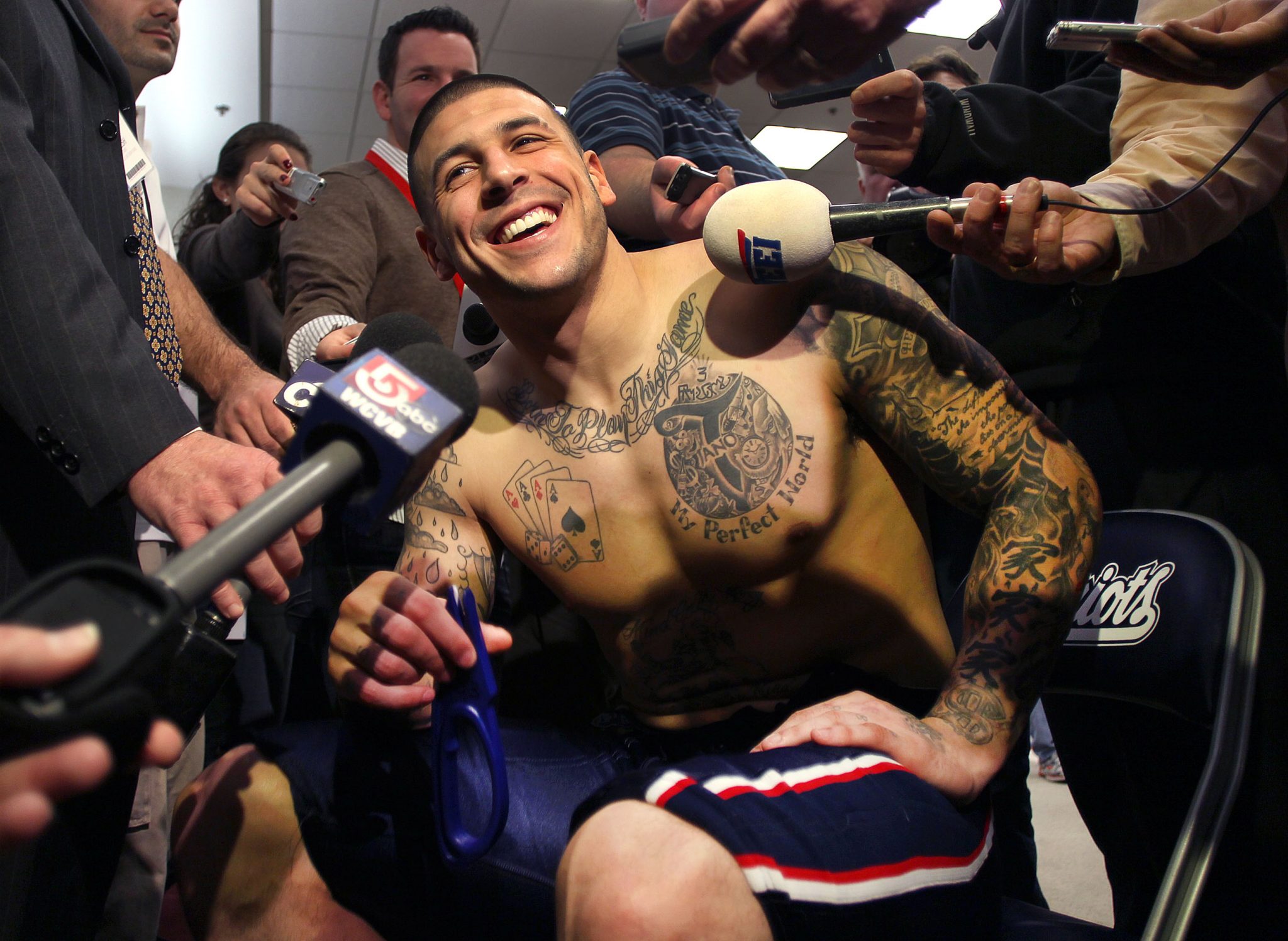 Aaron Hernandez still sexy to you? 