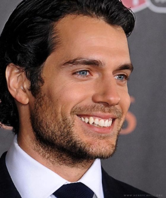 henry cavill eyes