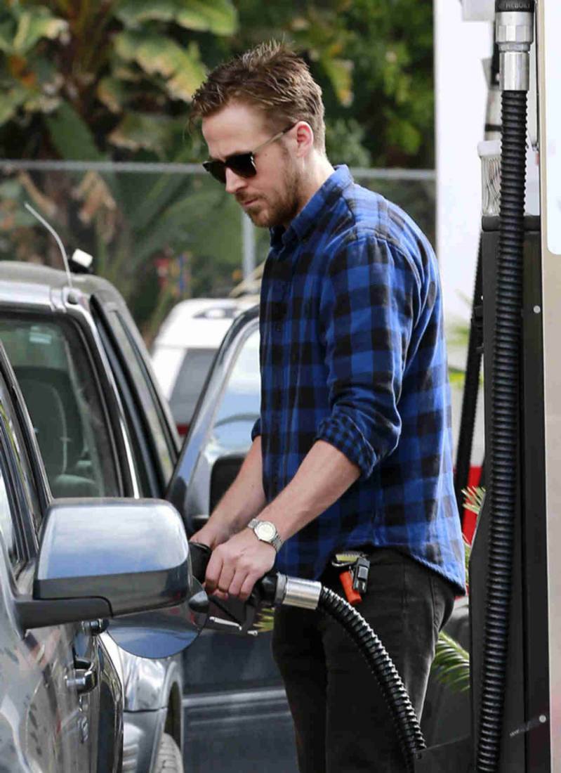 ryan gosling casual style